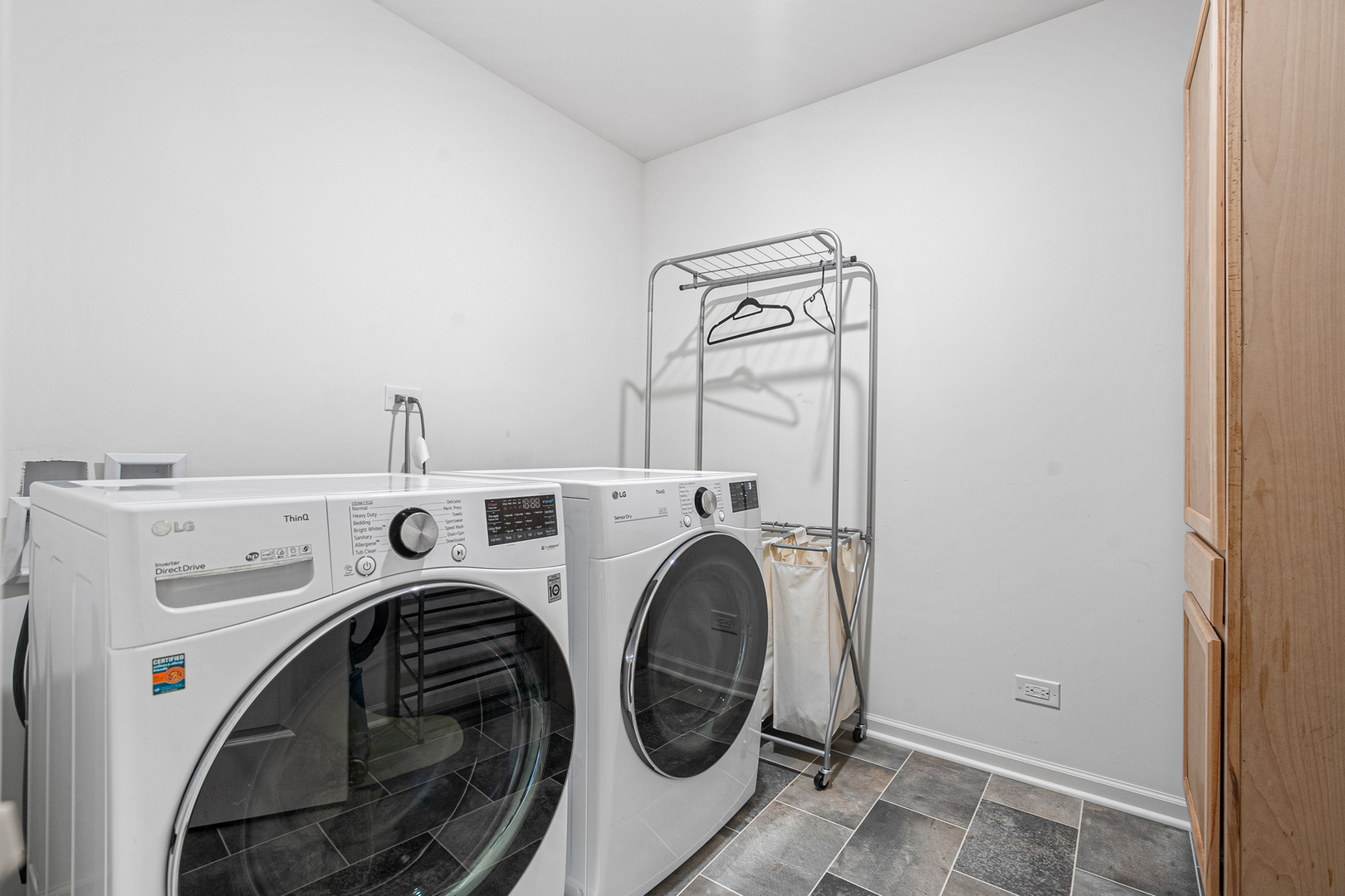 514 S Stone Bluff Drive, Romeoville, IL 60446