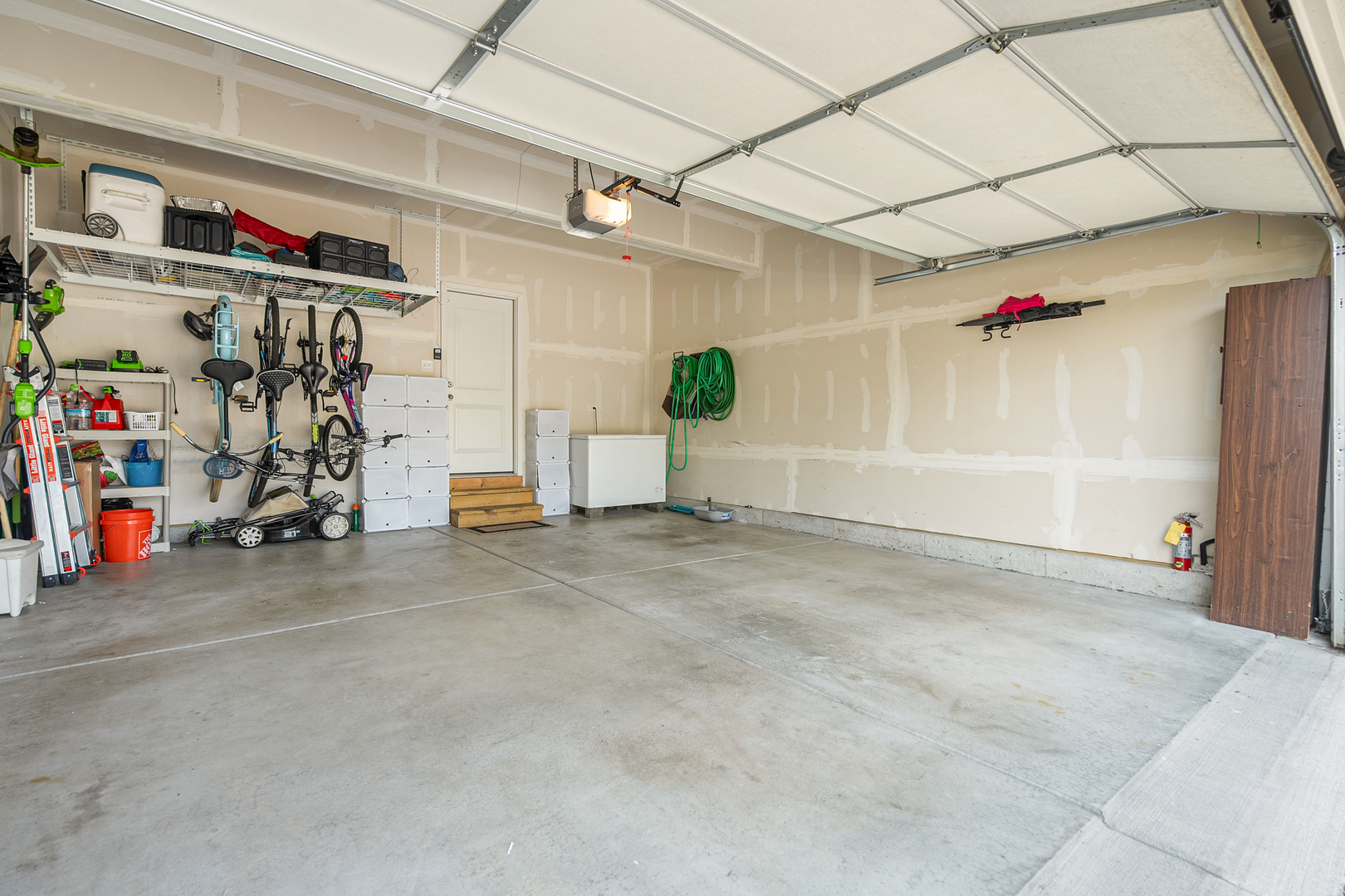 514 S Stone Bluff Drive, Romeoville, IL 60446