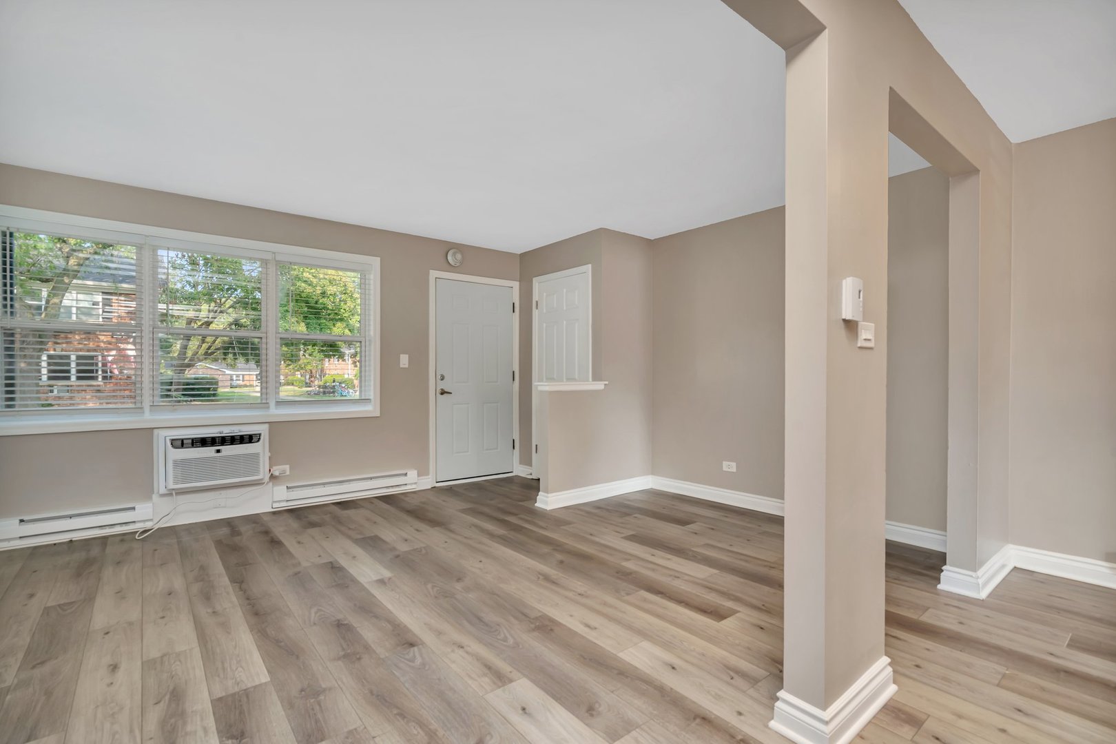 11 Briar Street #9, Glen Ellyn, IL 60137