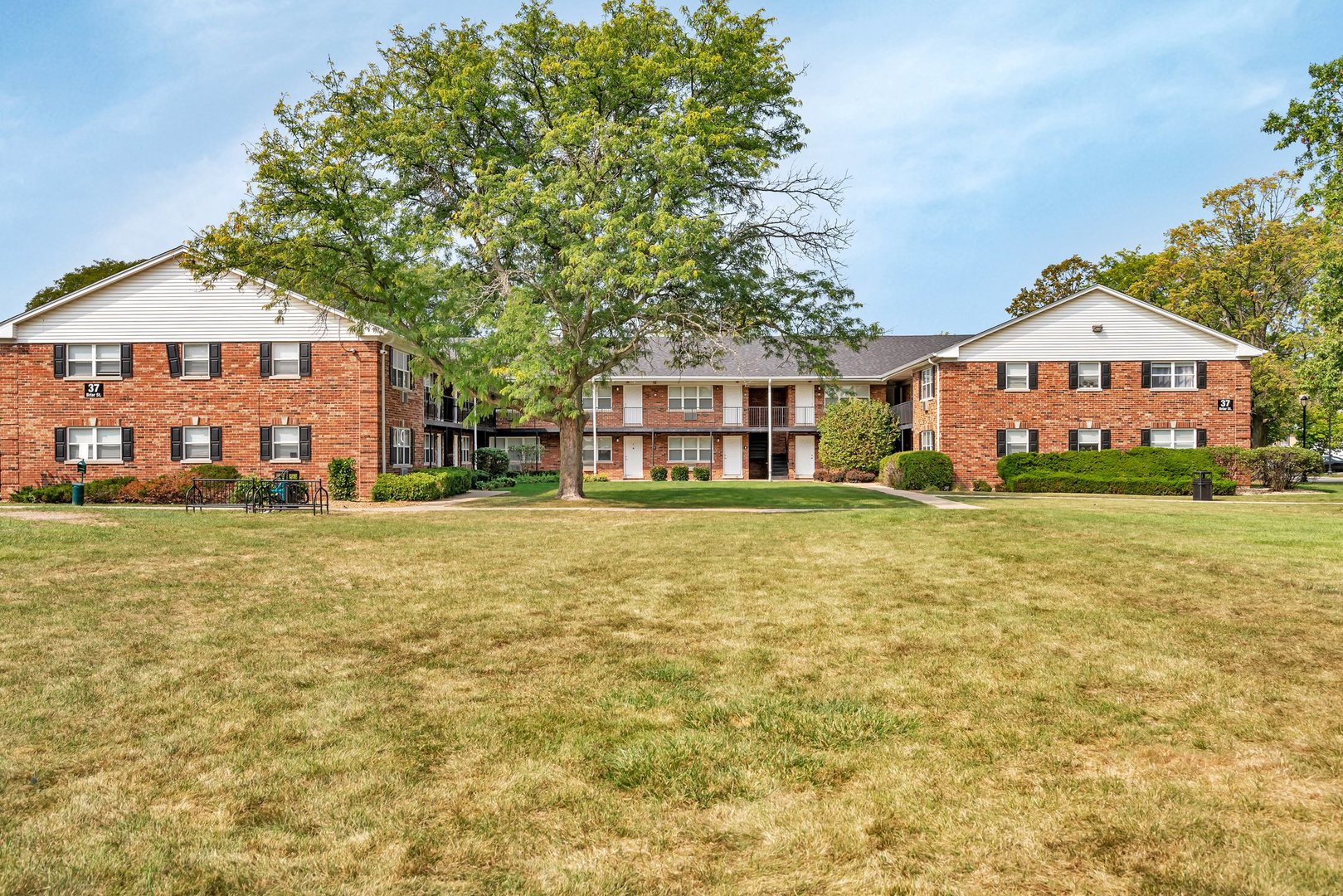 11 Briar Street #9, Glen Ellyn, IL 60137