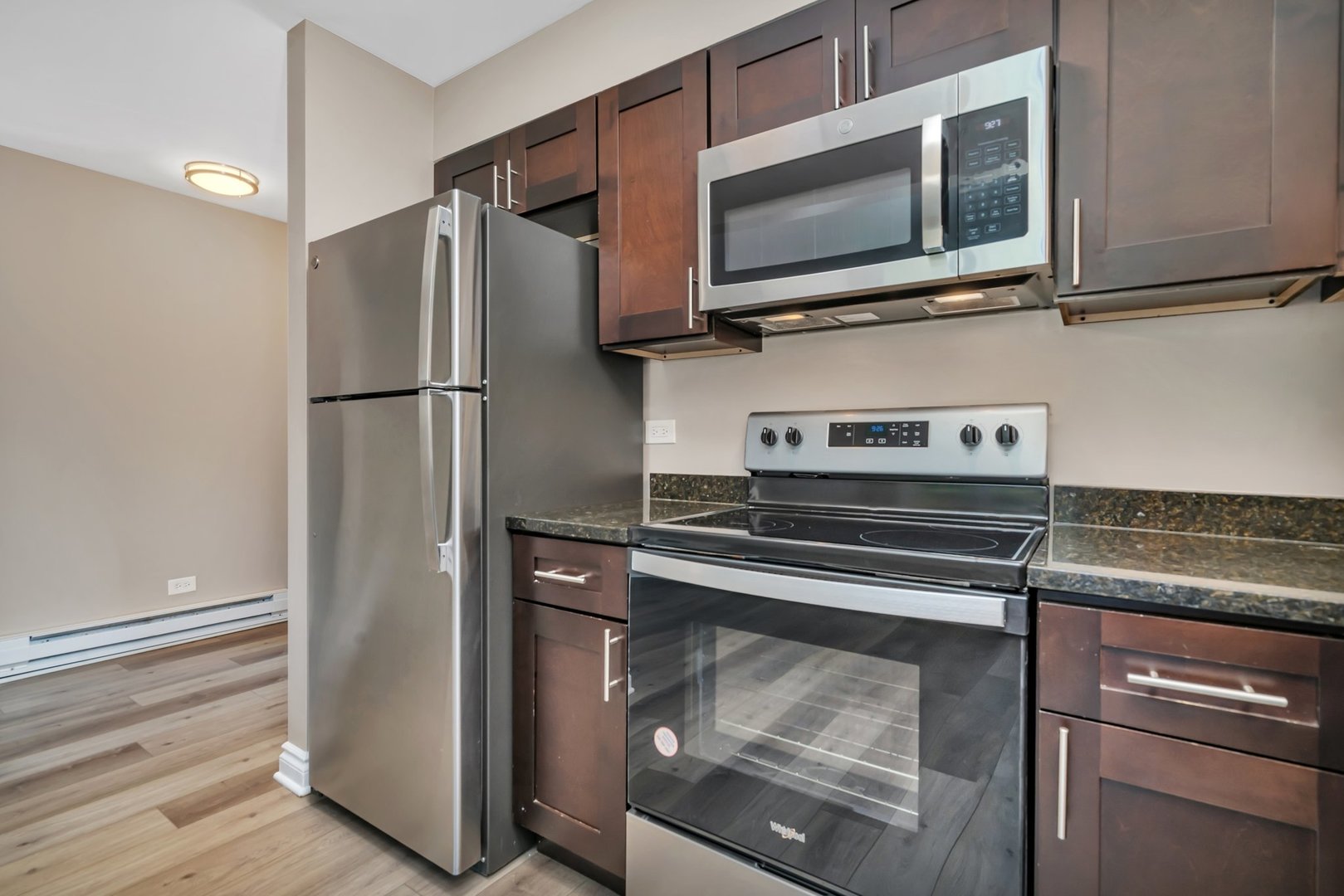 11 Briar Street #9, Glen Ellyn, IL 60137