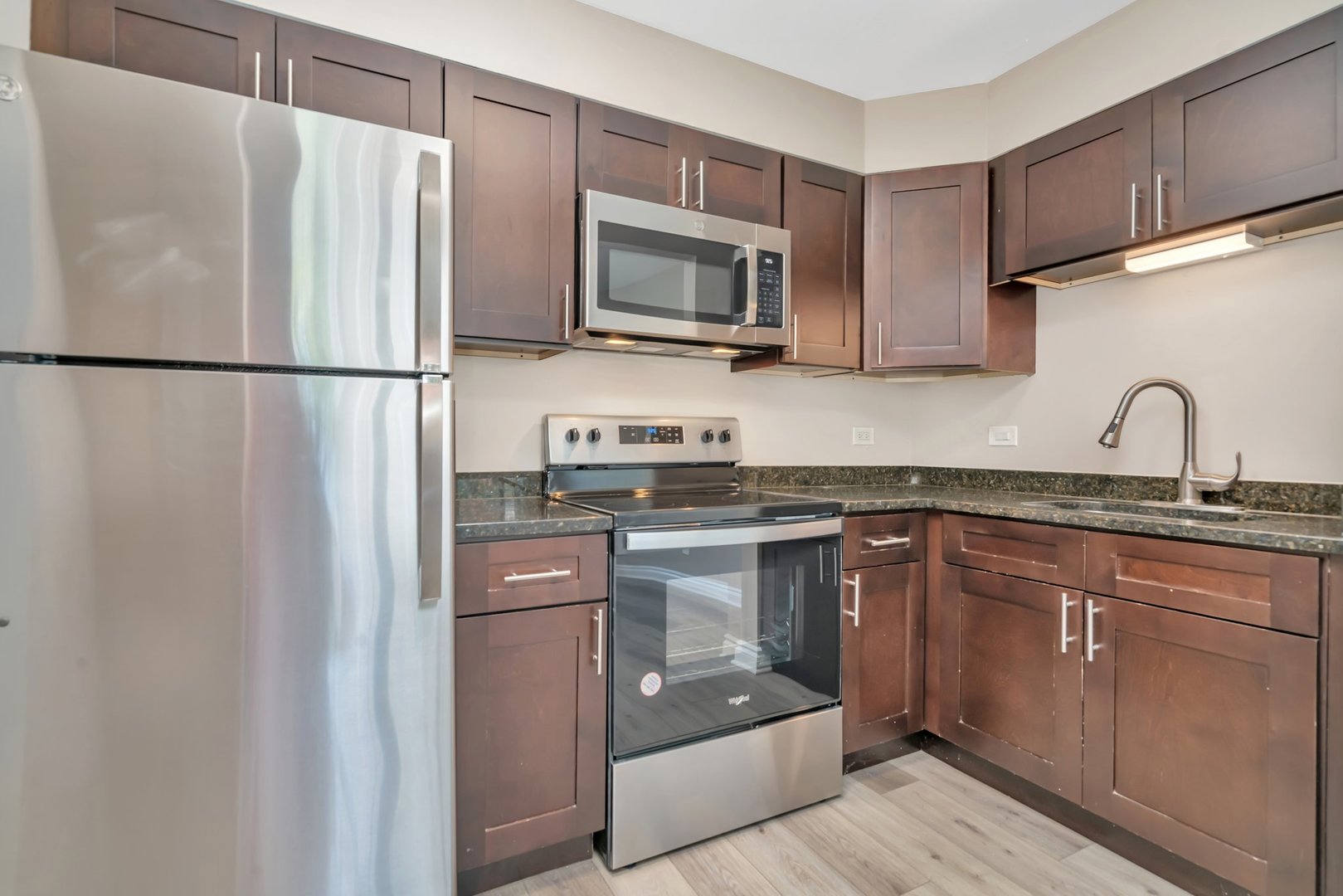11 Briar Street #9, Glen Ellyn, IL 60137