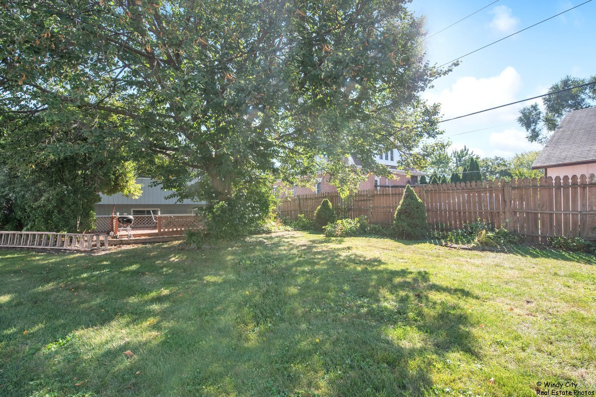 152 N May Street, Addison, IL 60101