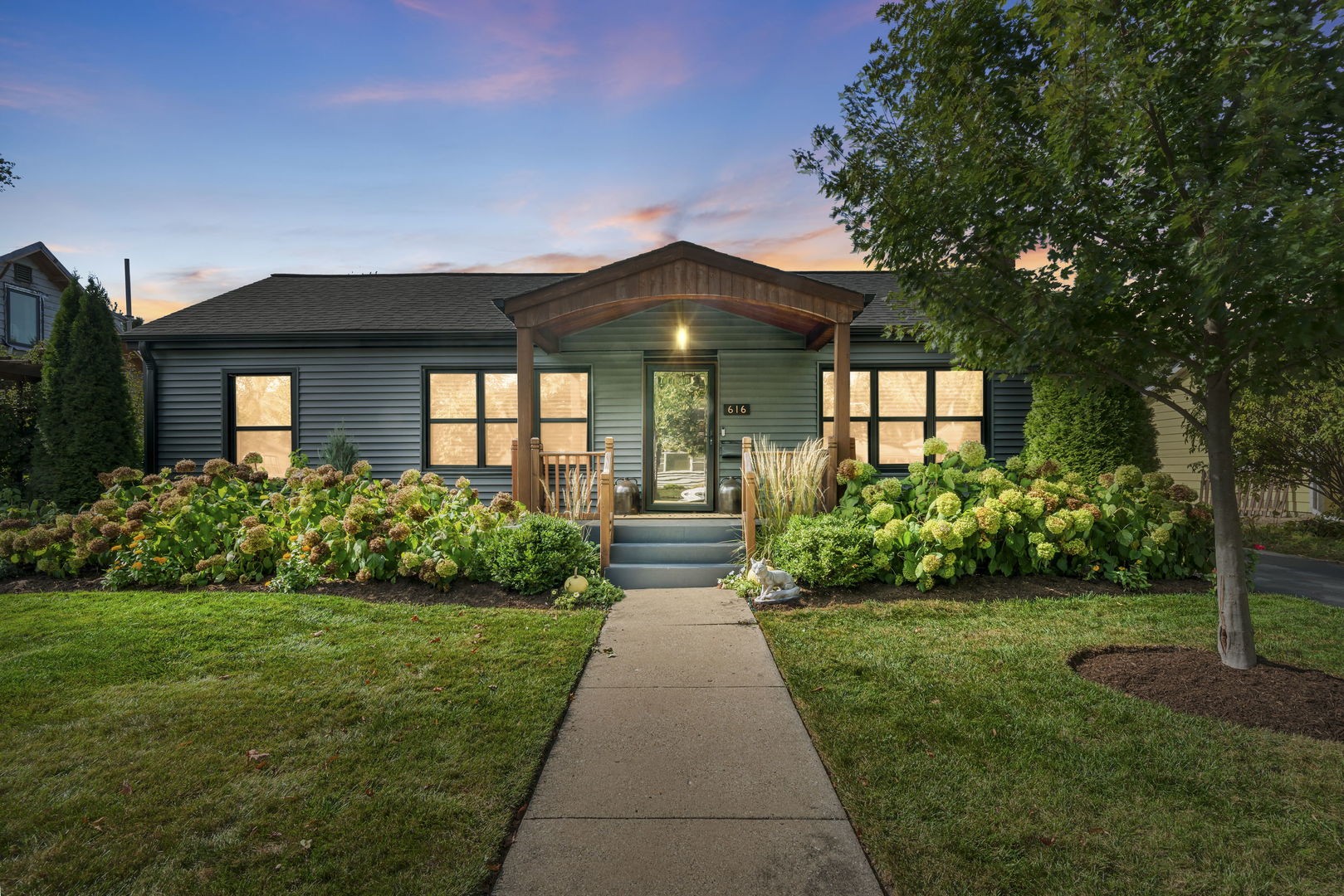 616 N Lincoln Avenue, Geneva, IL 60134