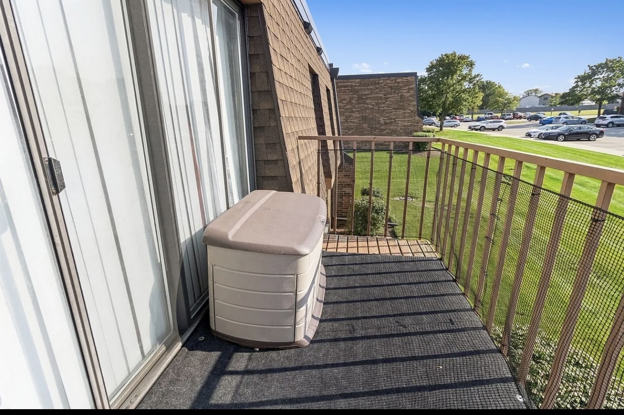 711 TIPPERARY Court #2D, Schaumburg, IL 60193