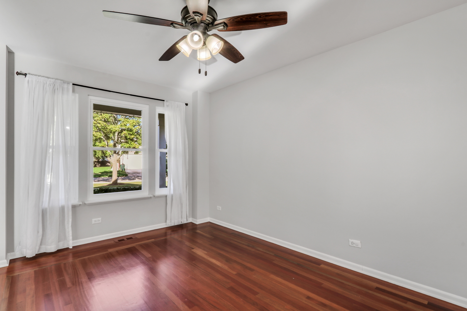 1282 Berkshire Lane, Grayslake, IL 60030