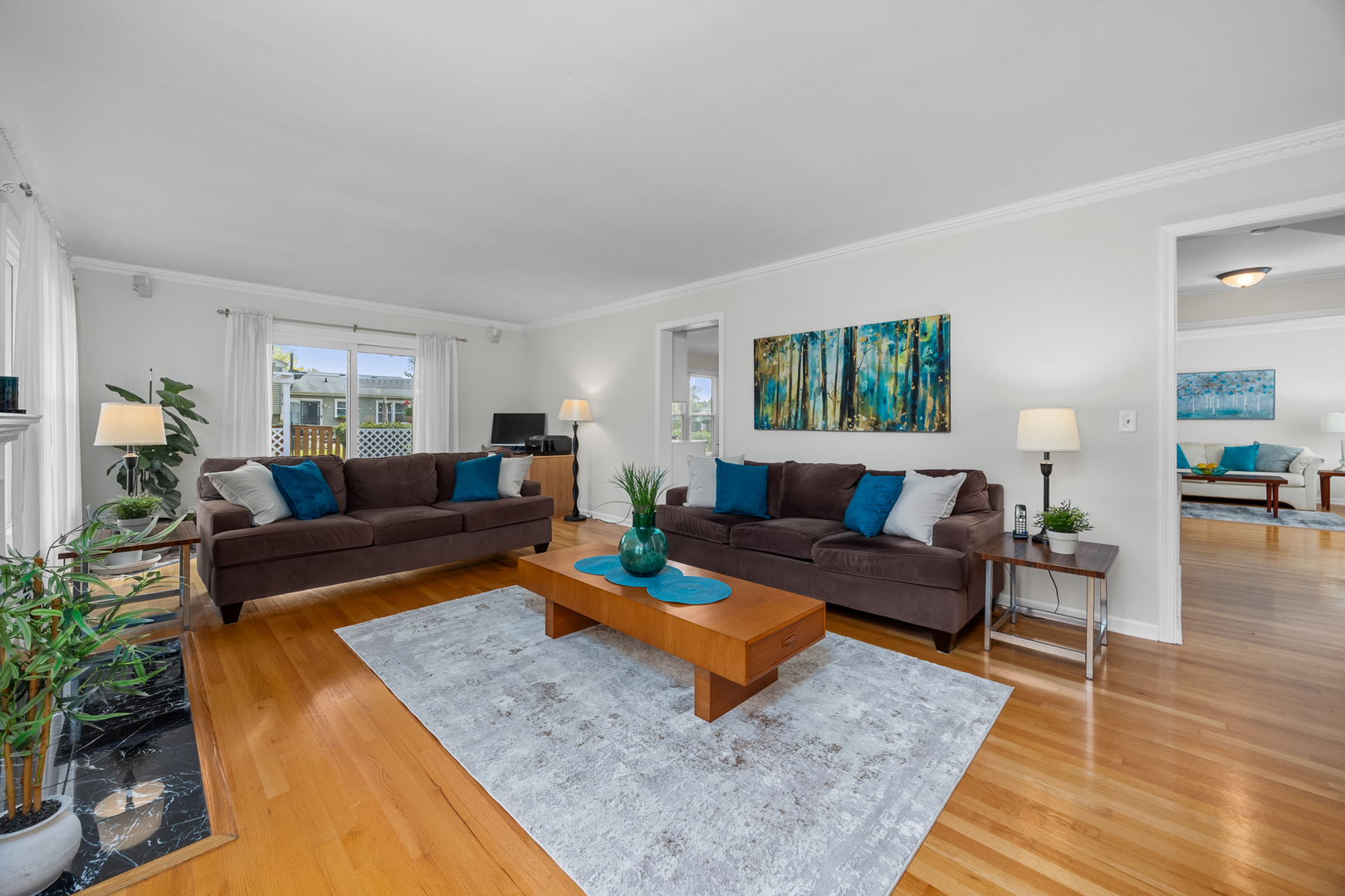 741 N Walnut Lane, Schaumburg, IL 60194