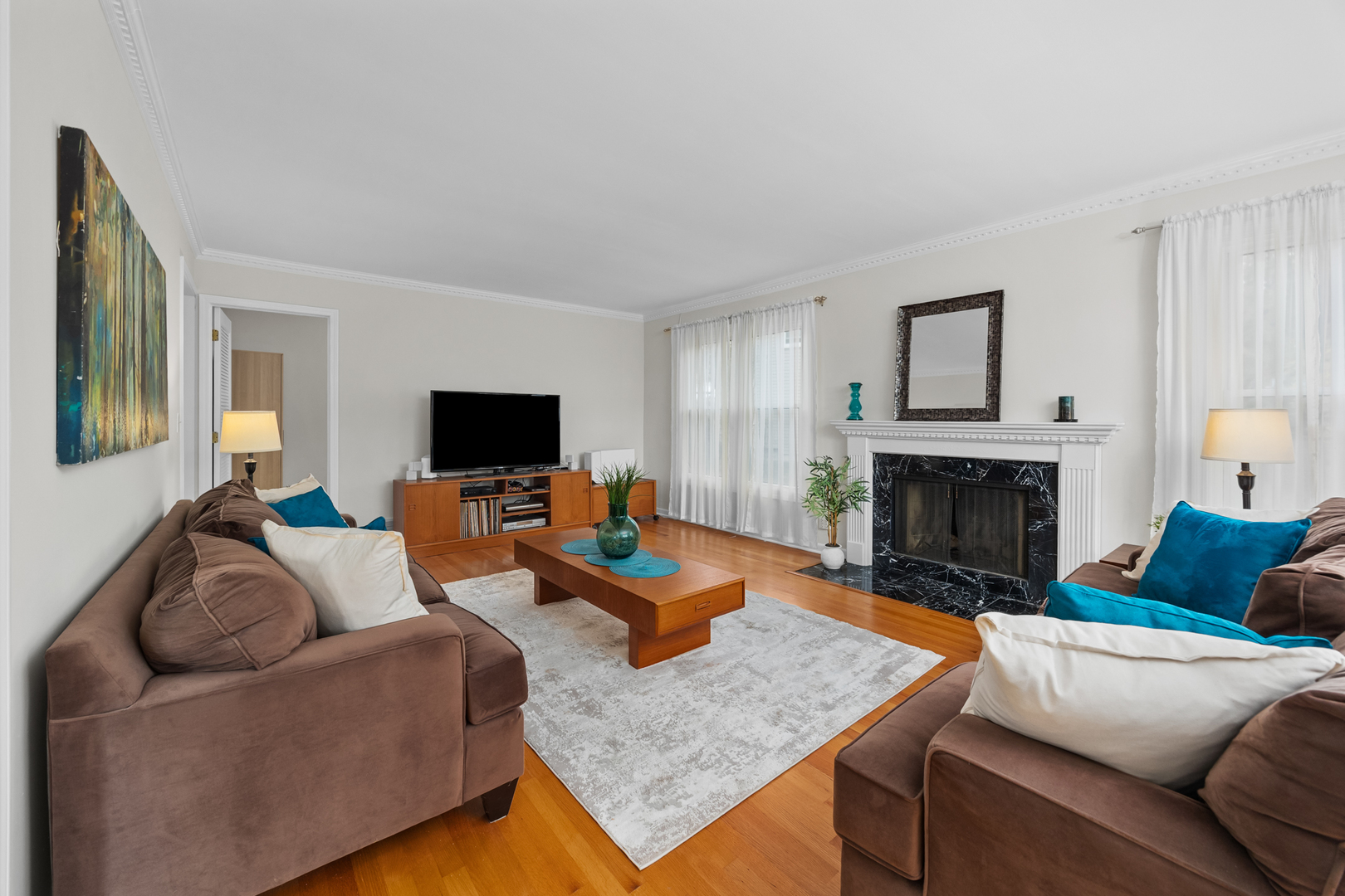 741 N Walnut Lane, Schaumburg, IL 60194