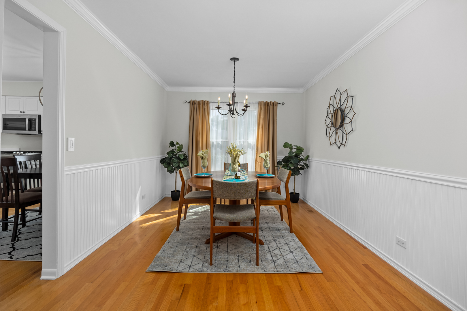 741 N Walnut Lane, Schaumburg, IL 60194