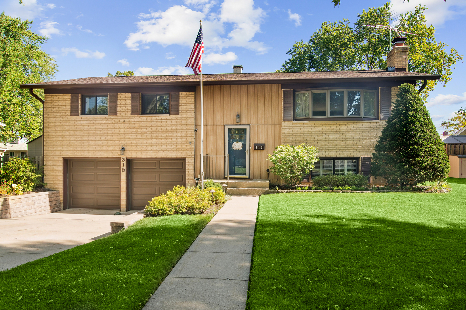 315 N Lytle Drive, Palatine, IL 60074