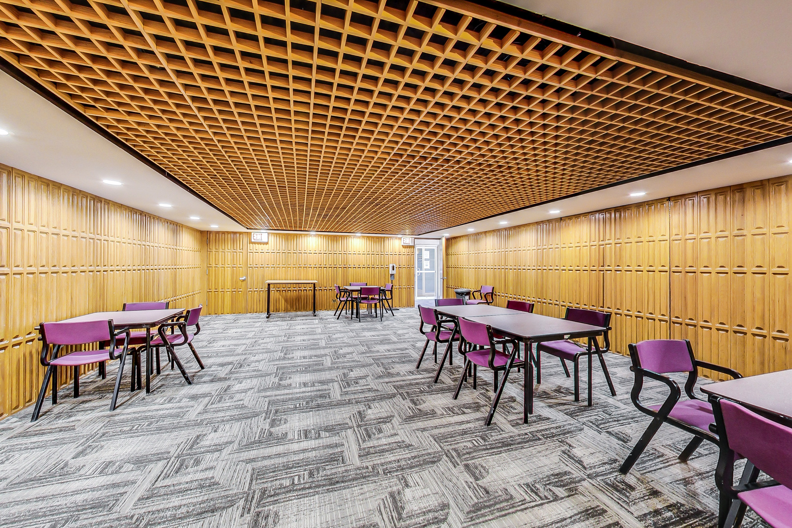 3600 N LAKE SHORE Drive #1518, Chicago, IL 60613