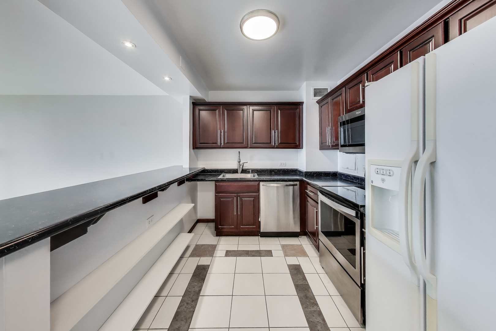 3600 N LAKE SHORE Drive #1518, Chicago, IL 60613