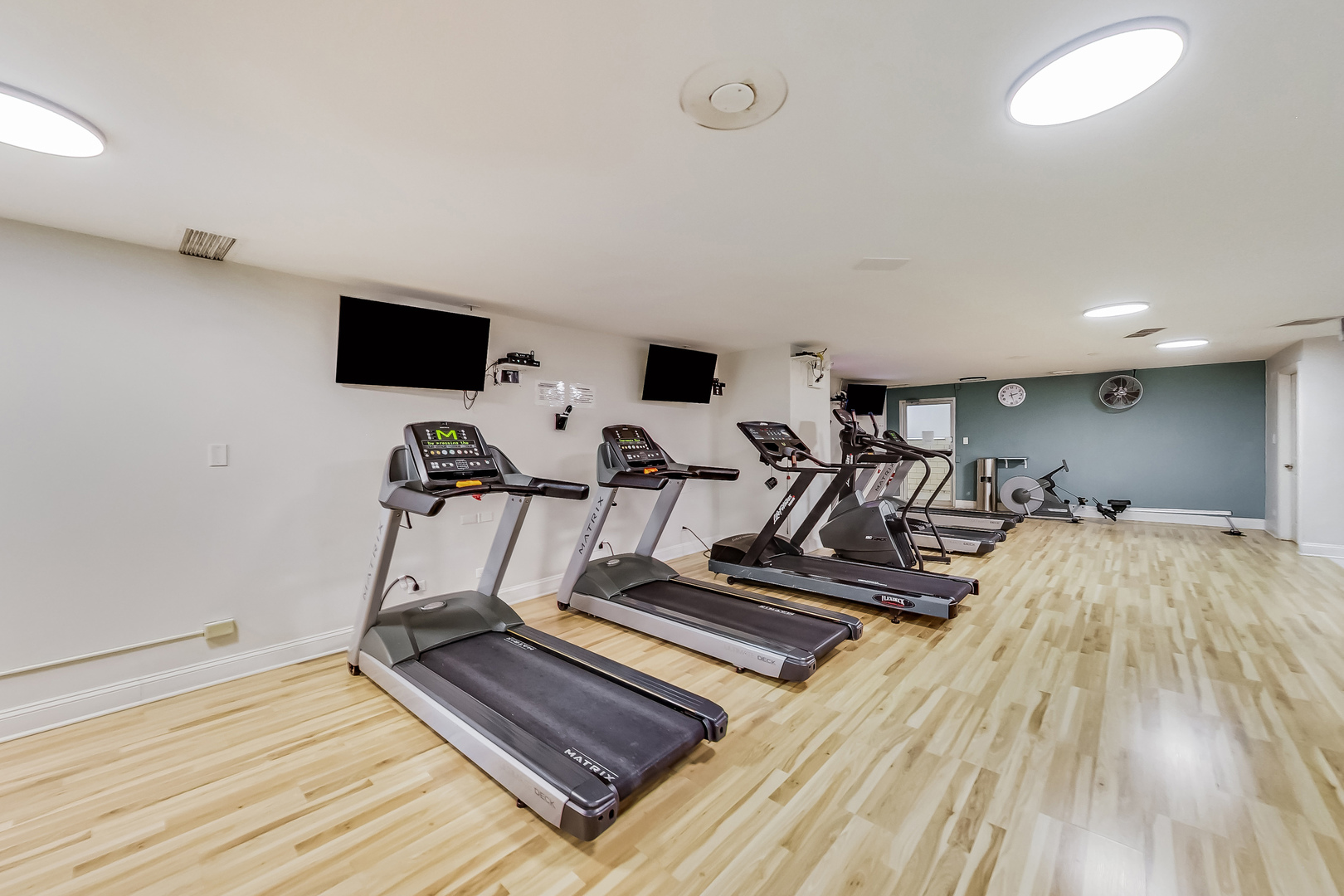 3600 N LAKE SHORE Drive #1518, Chicago, IL 60613