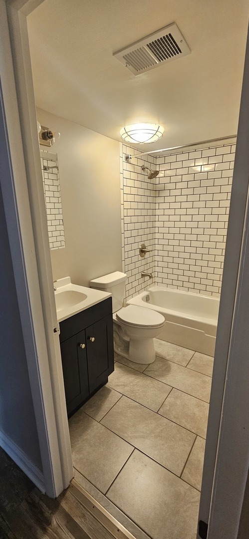 11136 Northwest Road #2C, Palos Hills, IL 60465