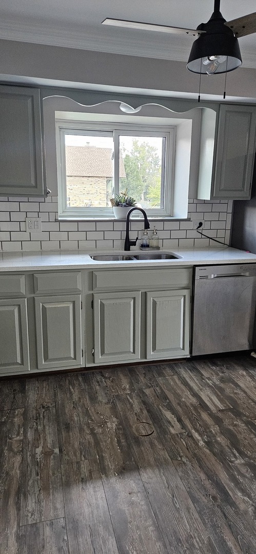 11136 Northwest Road #2C, Palos Hills, IL 60465