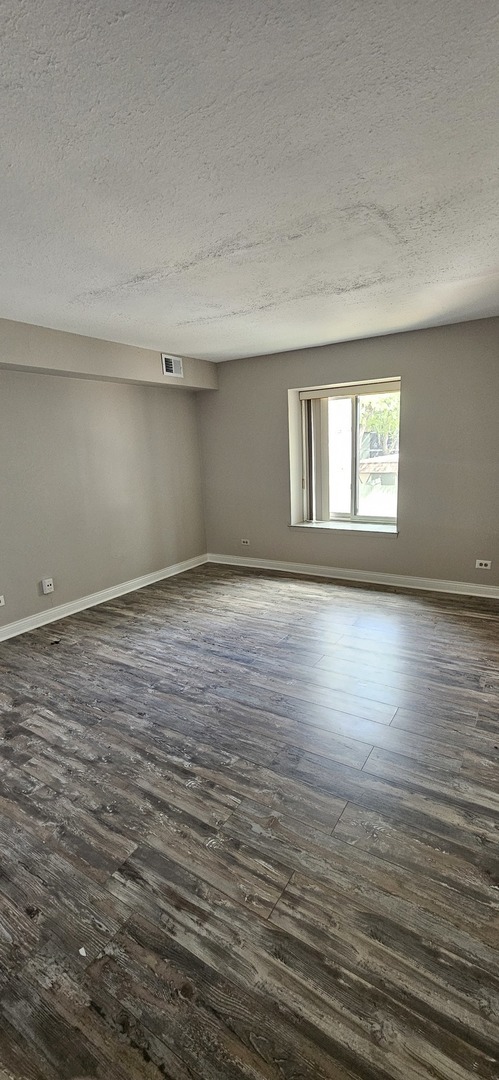 11136 Northwest Road #2C, Palos Hills, IL 60465