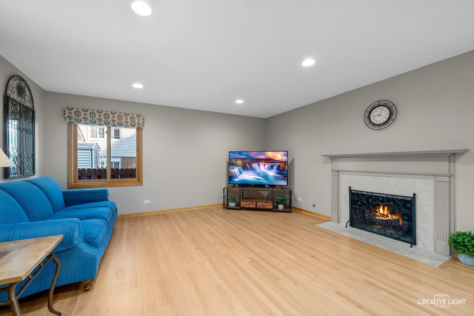 1547 Huntleigh Drive, Wheaton, IL 60189