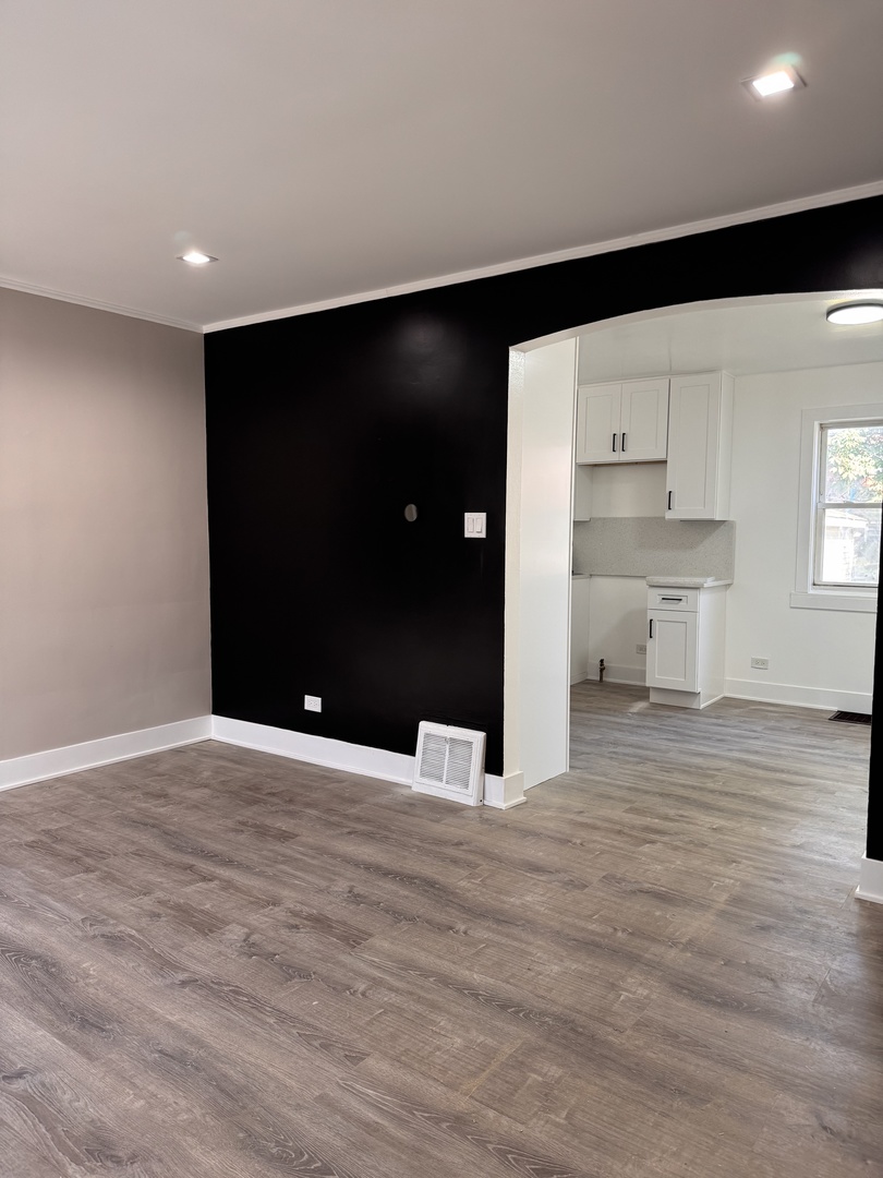 2552 E 96th Street, Chicago, IL 60617