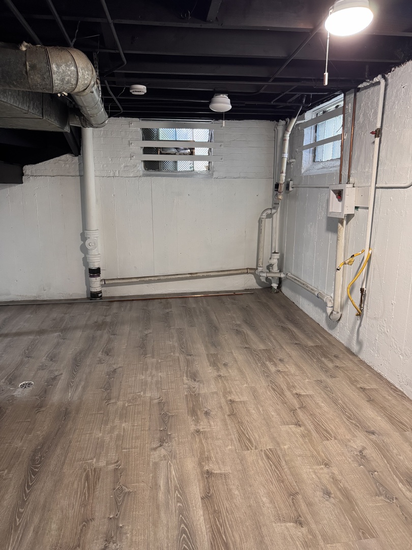 2552 E 96th Street, Chicago, IL 60617