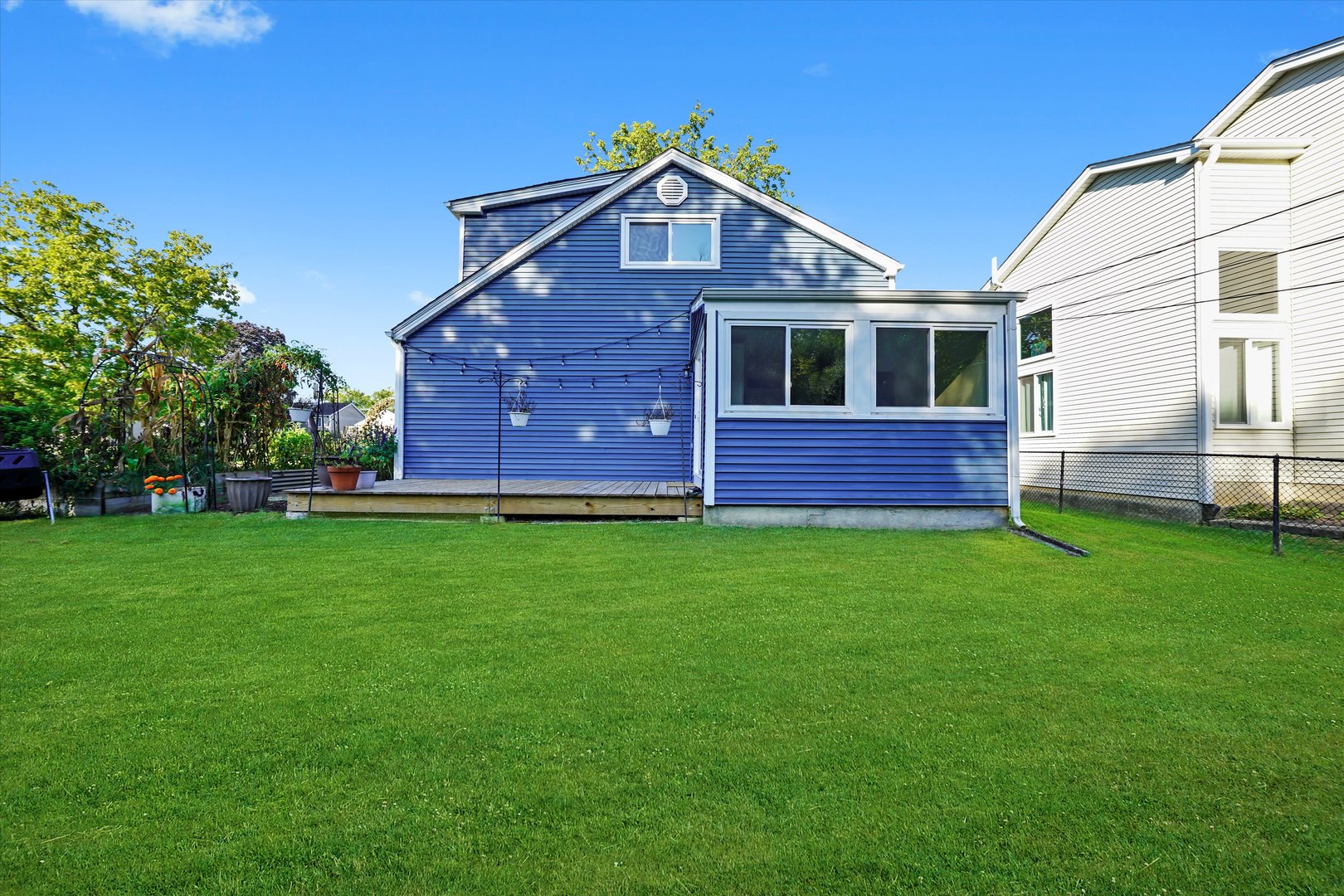 27W120 Williams Street, Winfield, IL 60190