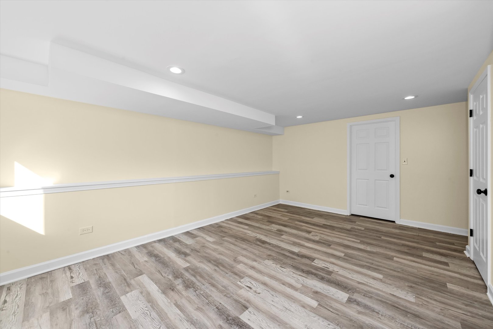 27W120 Williams Street, Winfield, IL 60190