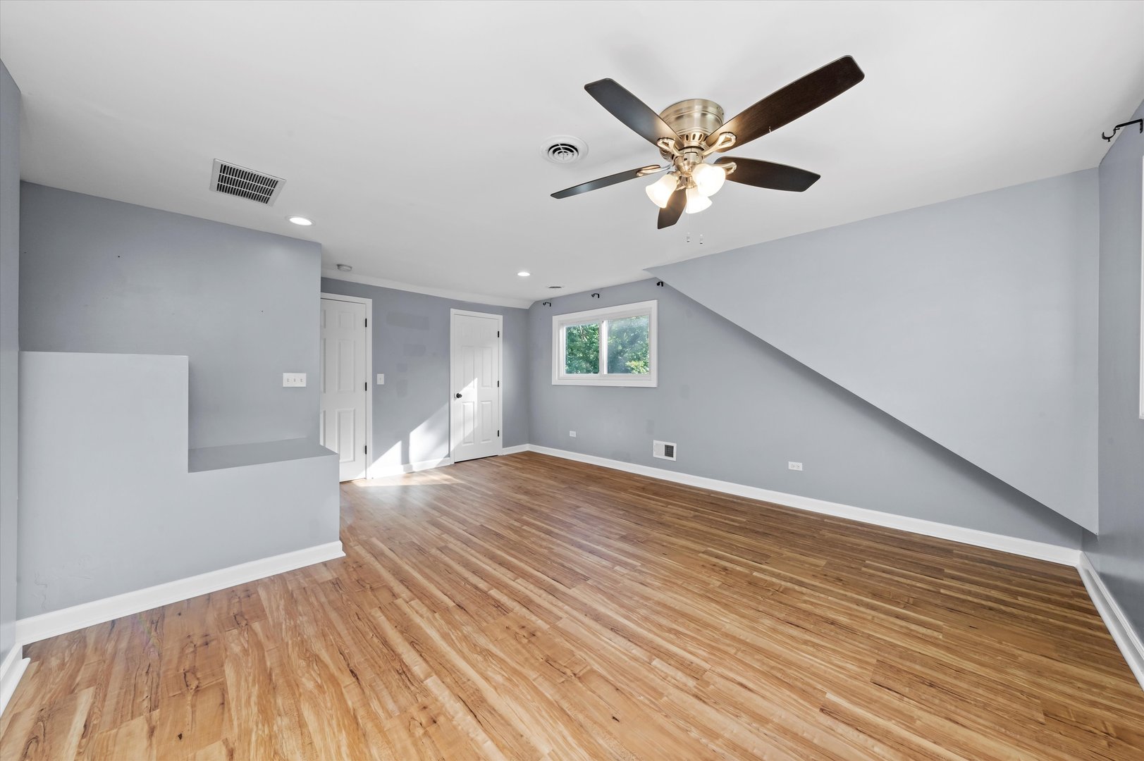 27W120 Williams Street, Winfield, IL 60190