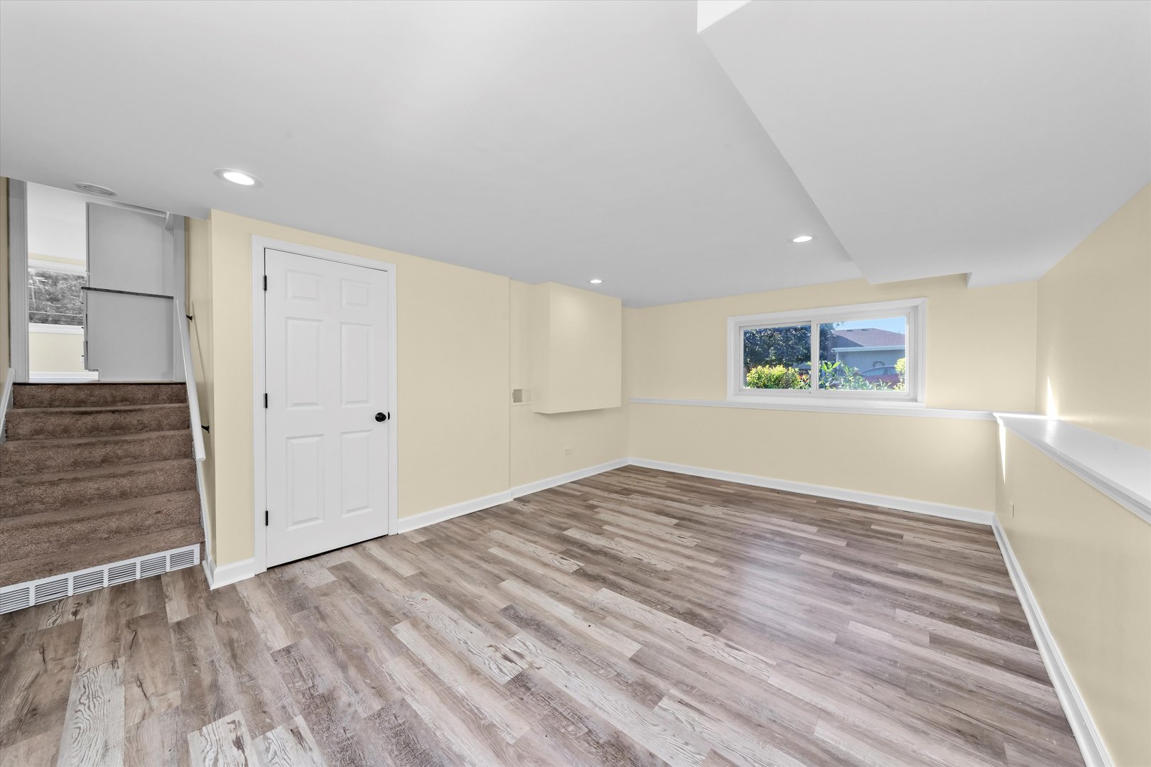 27W120 Williams Street, Winfield, IL 60190