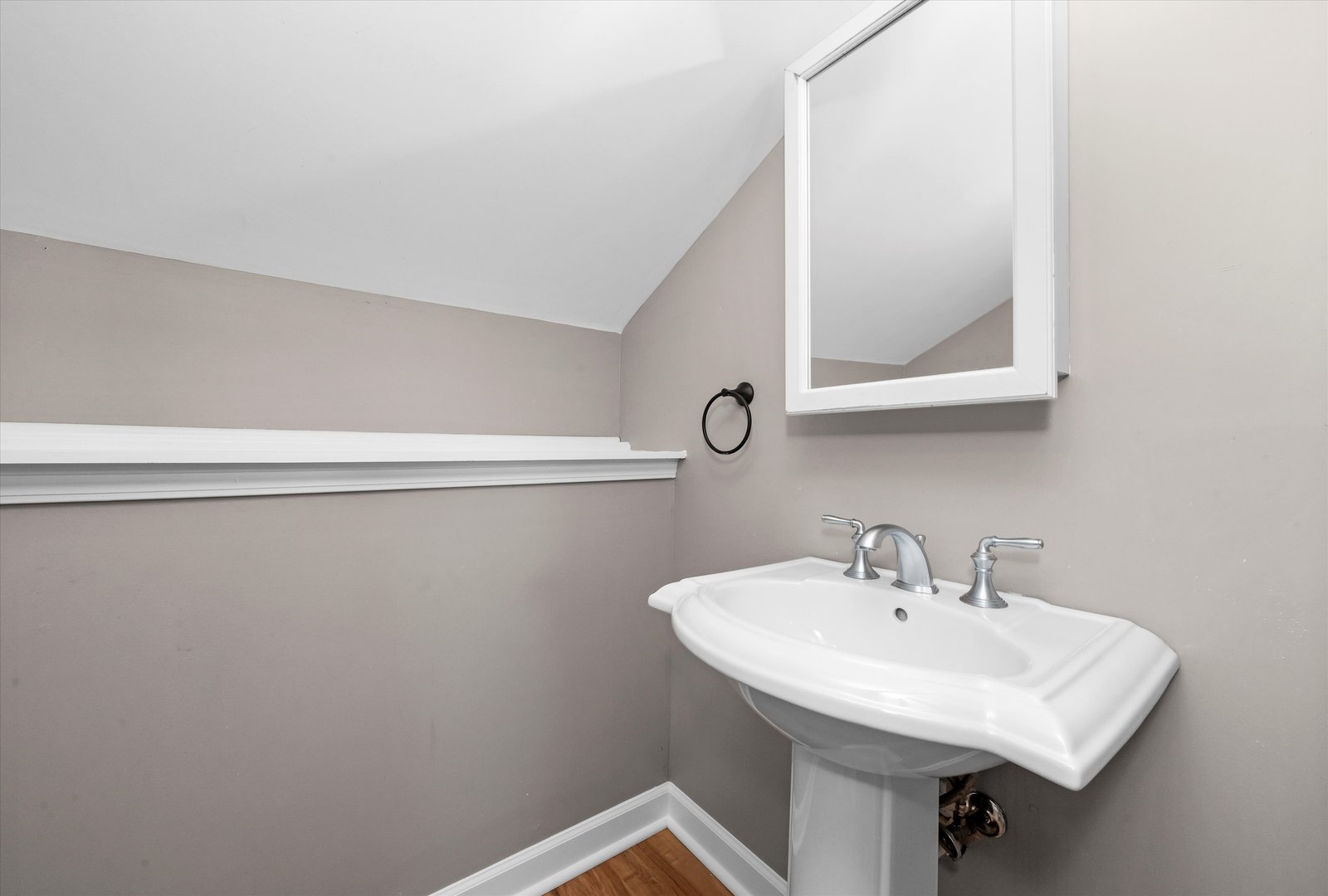 27W120 Williams Street, Winfield, IL 60190