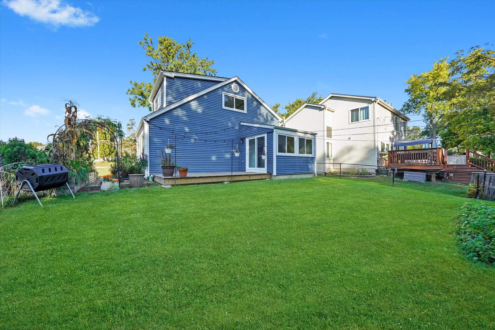 27W120 Williams Street, Winfield, IL 60190