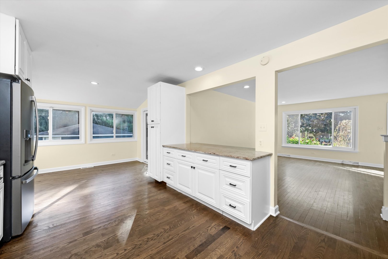 27W120 Williams Street, Winfield, IL 60190