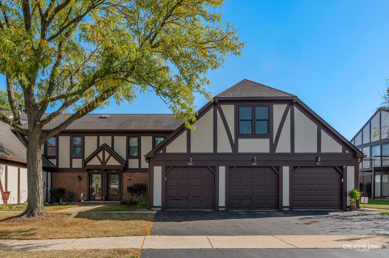 7419 Canterbury Place #22-4, Downers Grove, IL 60516
