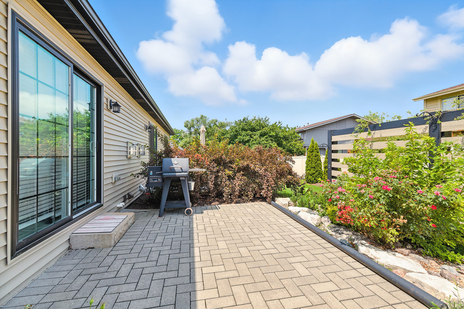 566 Mihelich Lane, Lockport, IL 60441