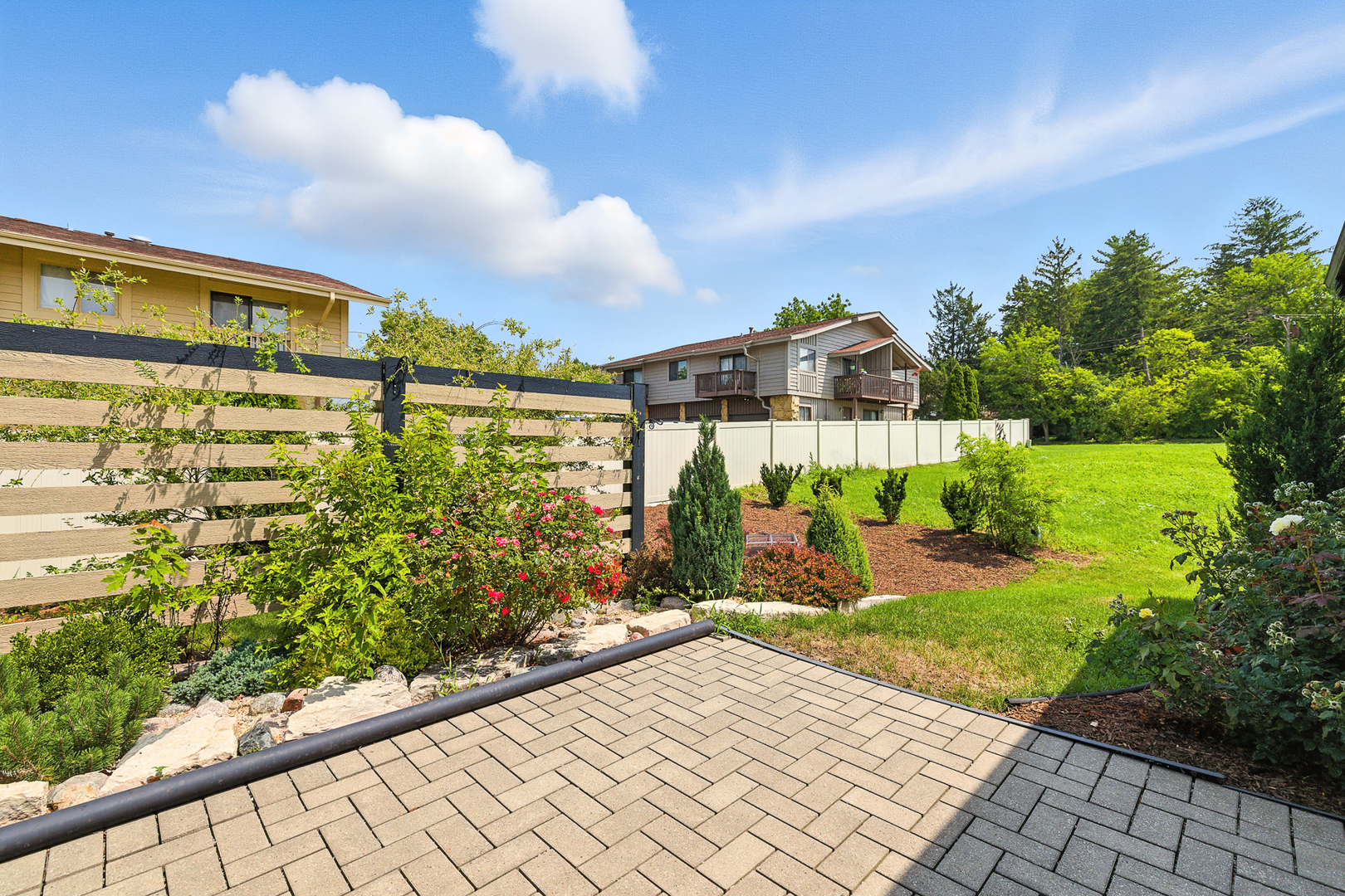 566 Mihelich Lane, Lockport, IL 60441