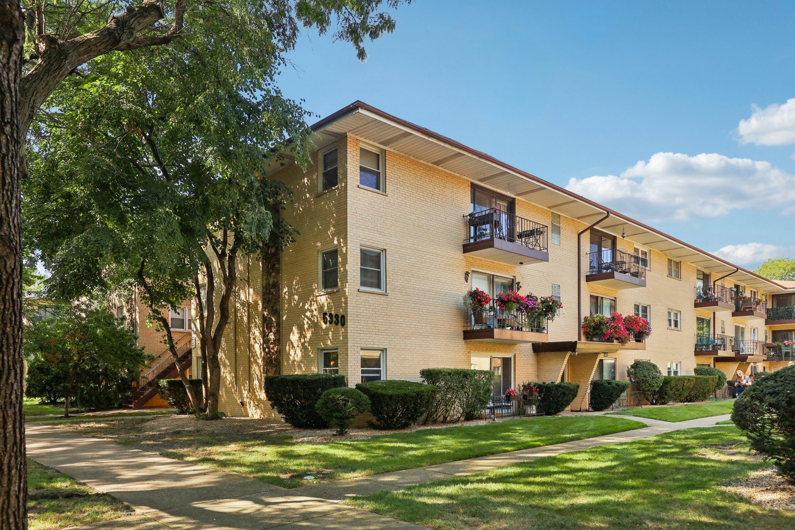 5330 W Windsor Avenue #3I, Chicago, IL 60630