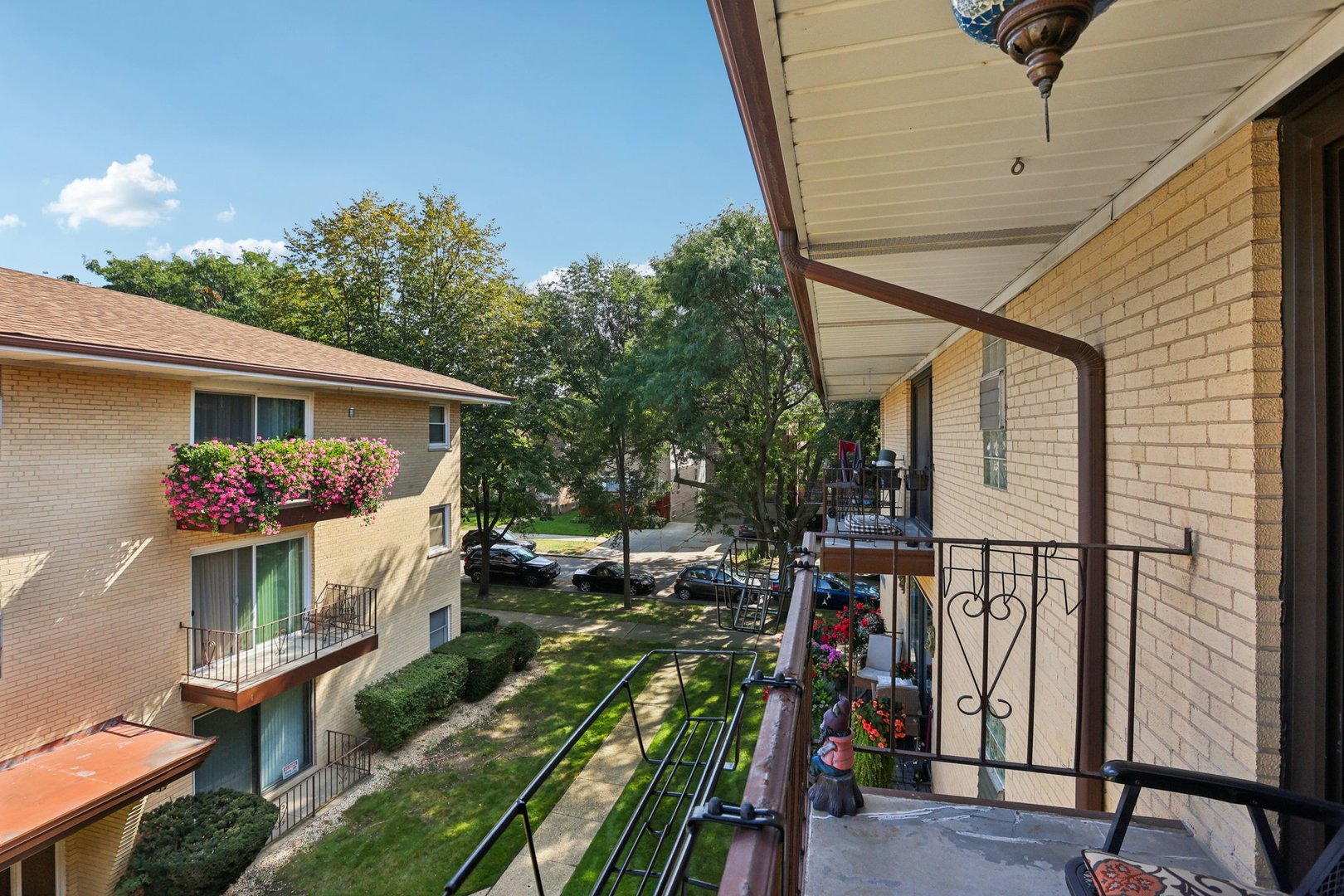 5330 W Windsor Avenue #3I, Chicago, IL 60630