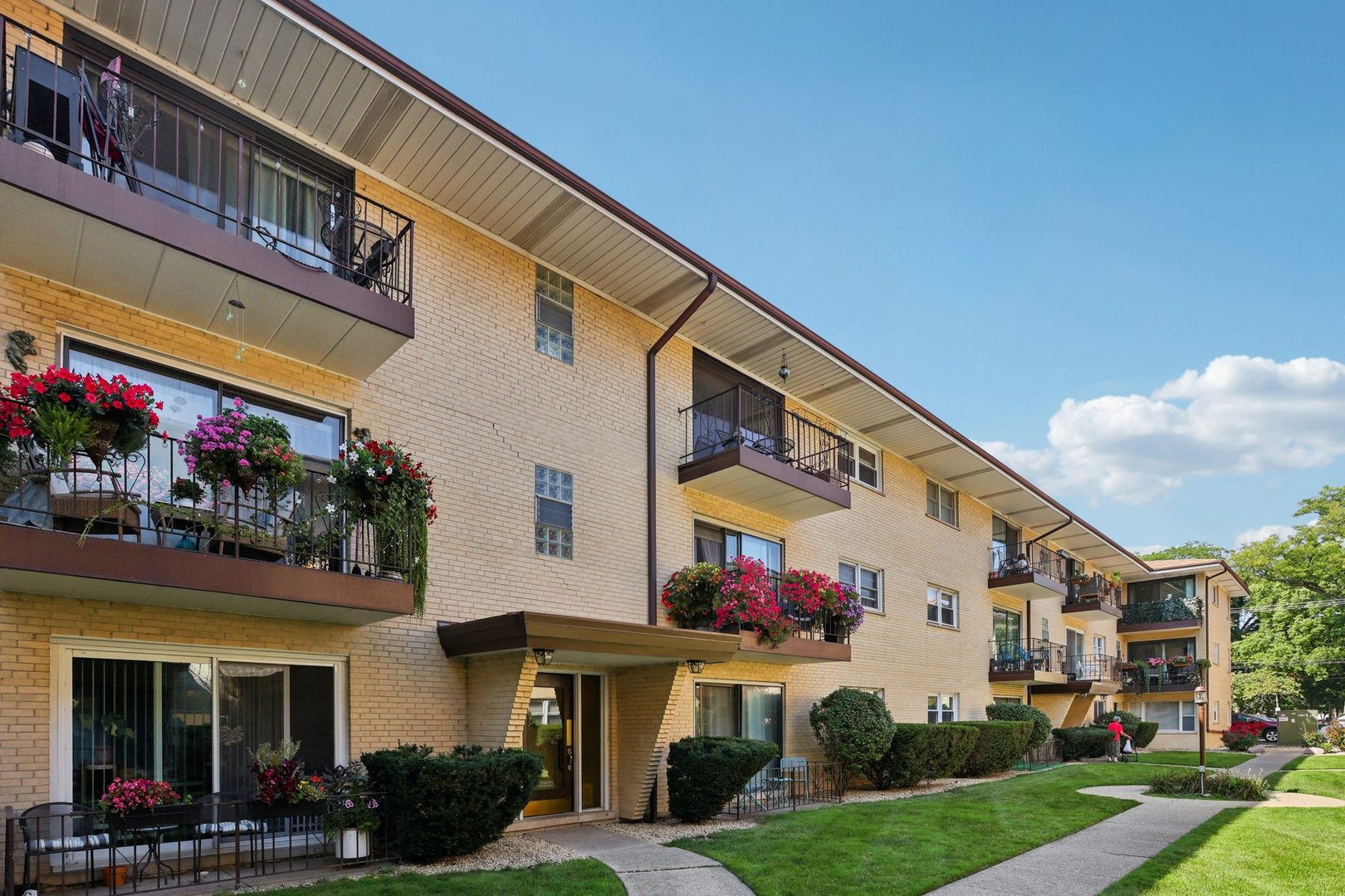 5330 W Windsor Avenue #3I, Chicago, IL 60630