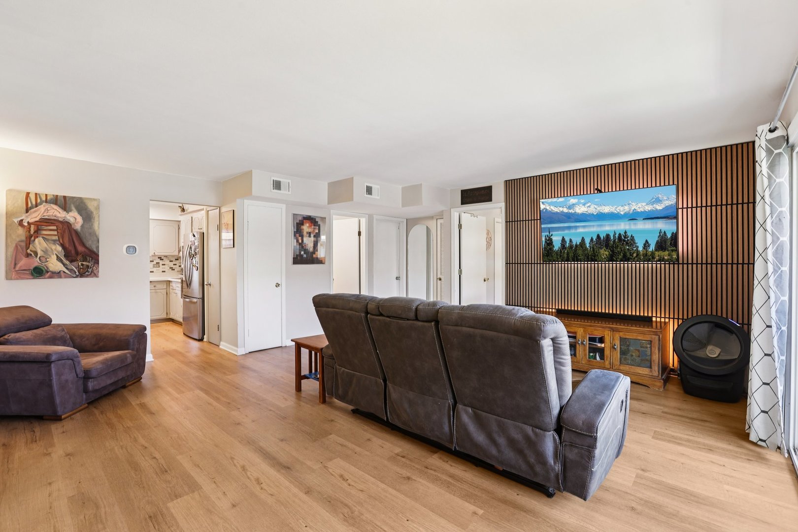5330 W Windsor Avenue #3I, Chicago, IL 60630