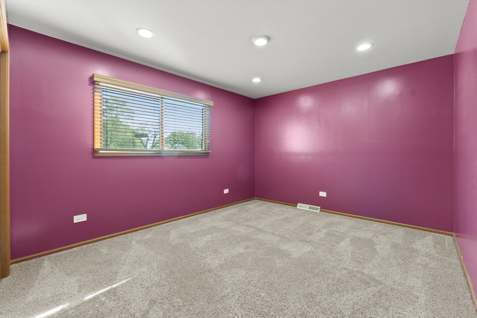 2358 Westview Drive, Des Plaines, IL 60018