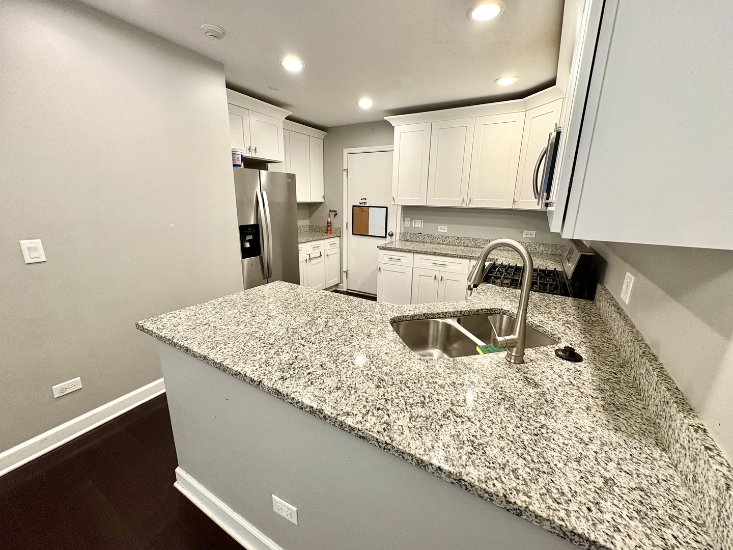 3823 Petra Court, Naperville, IL 60564