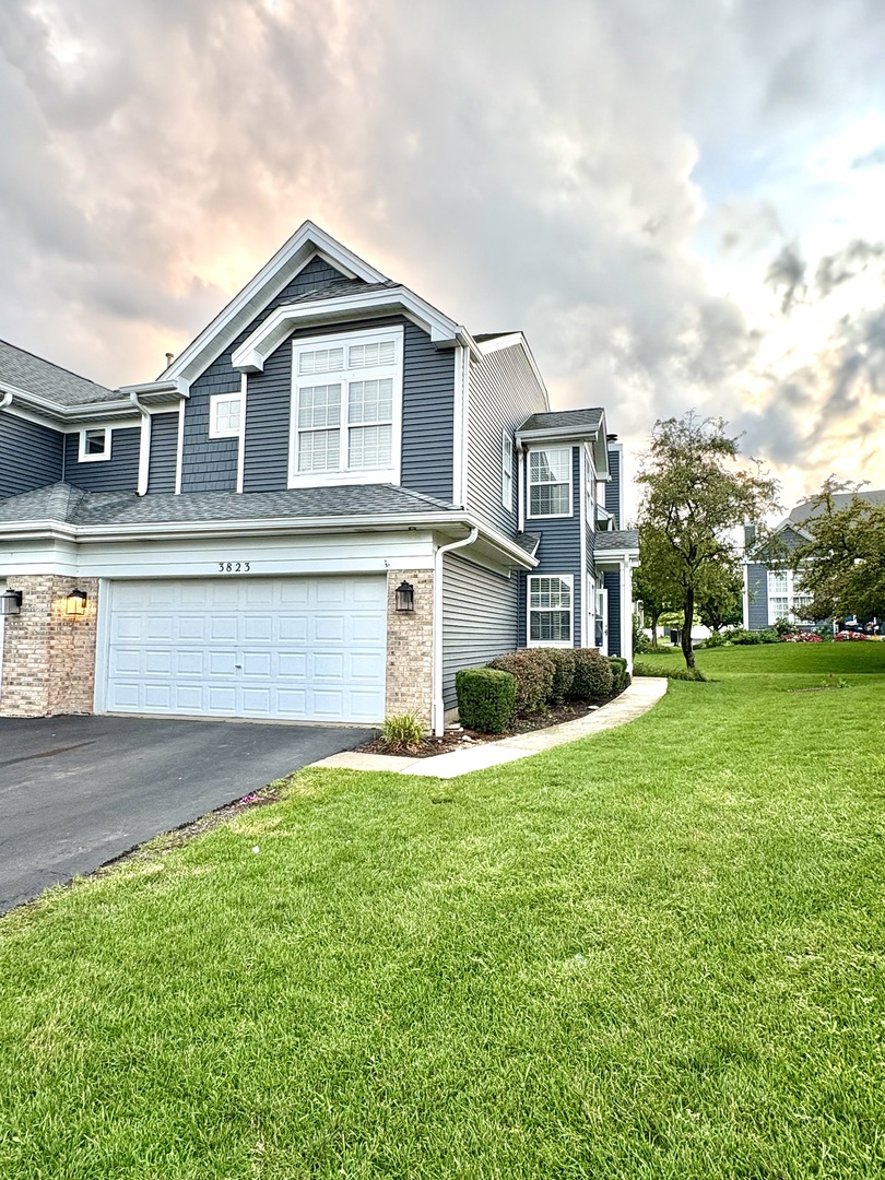3823 Petra Court, Naperville, IL 60564