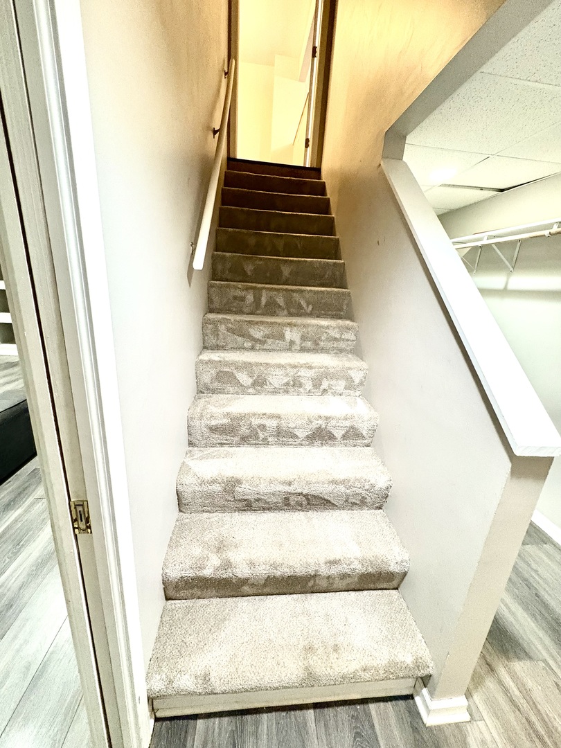 3823 Petra Court, Naperville, IL 60564