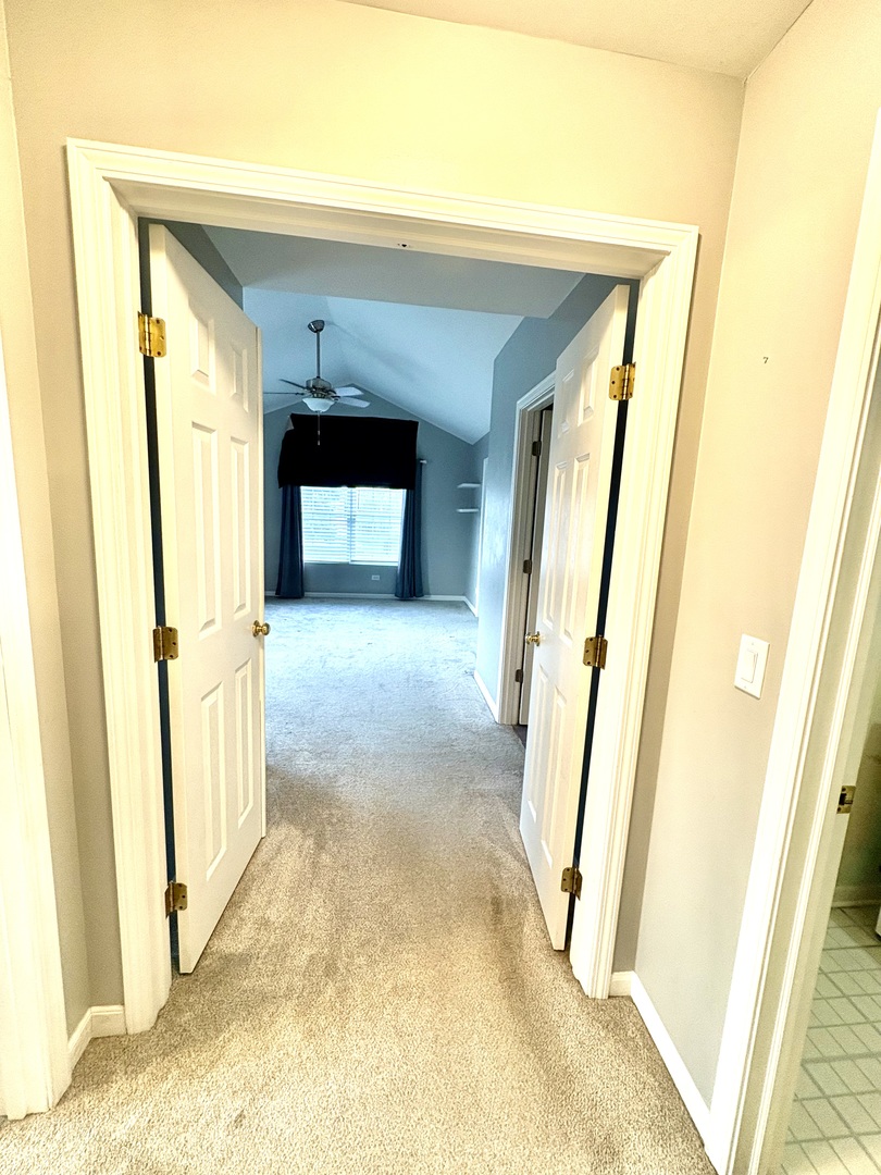 3823 Petra Court, Naperville, IL 60564