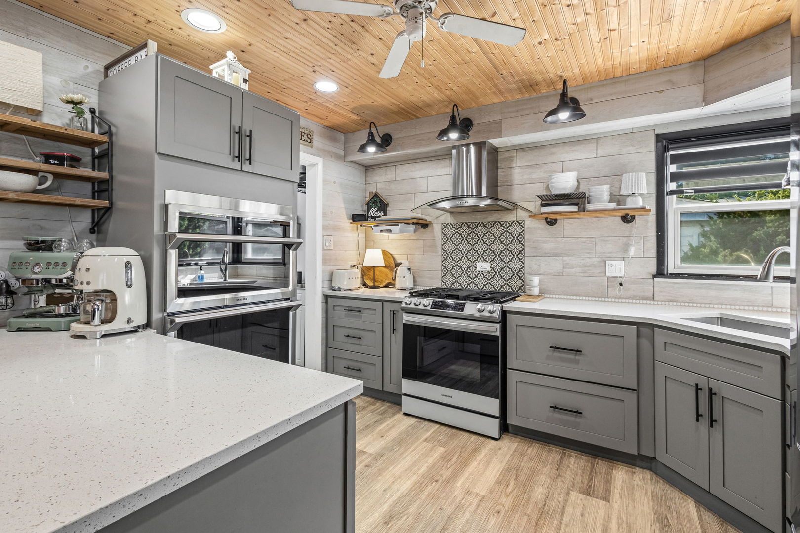 17377 71st Avenue, Tinley Park, IL 60477