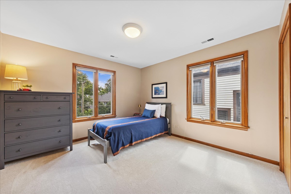 715 S Catherine Avenue, La Grange, IL 60525