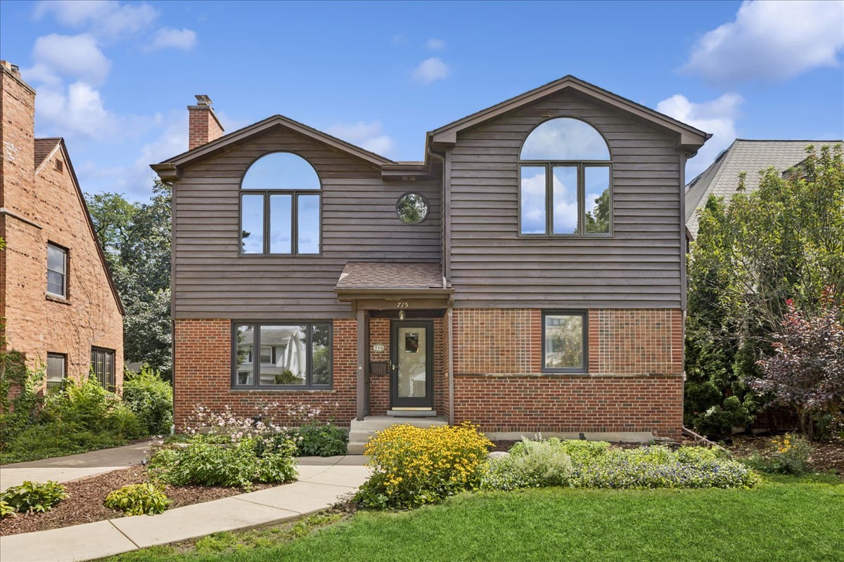 715 S Catherine Avenue, La Grange, IL 60525