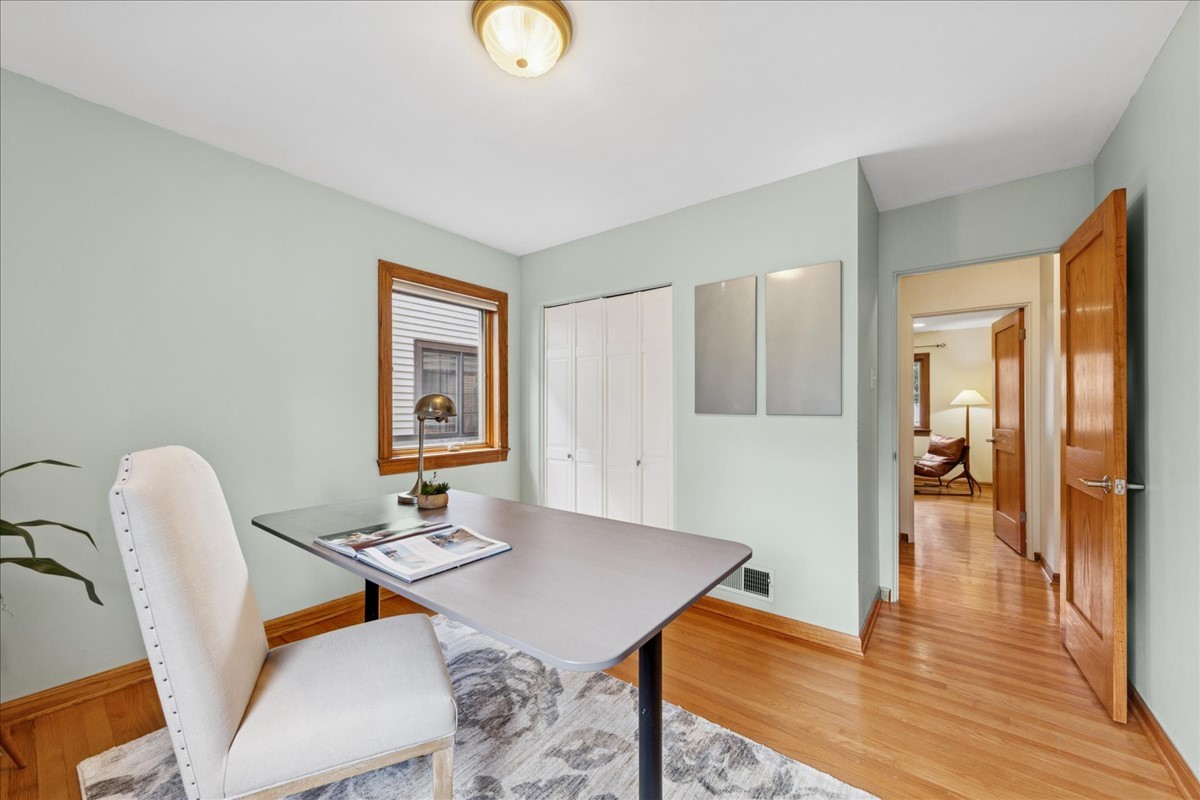 715 S Catherine Avenue, La Grange, IL 60525