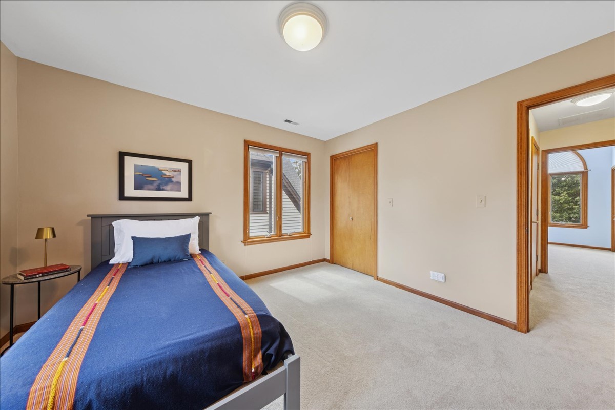 715 S Catherine Avenue, La Grange, IL 60525