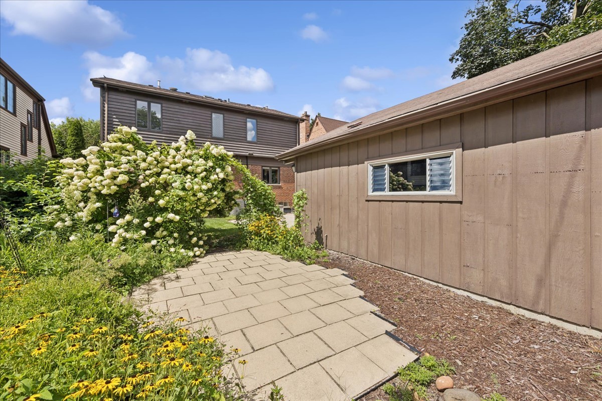 715 S Catherine Avenue, La Grange, IL 60525