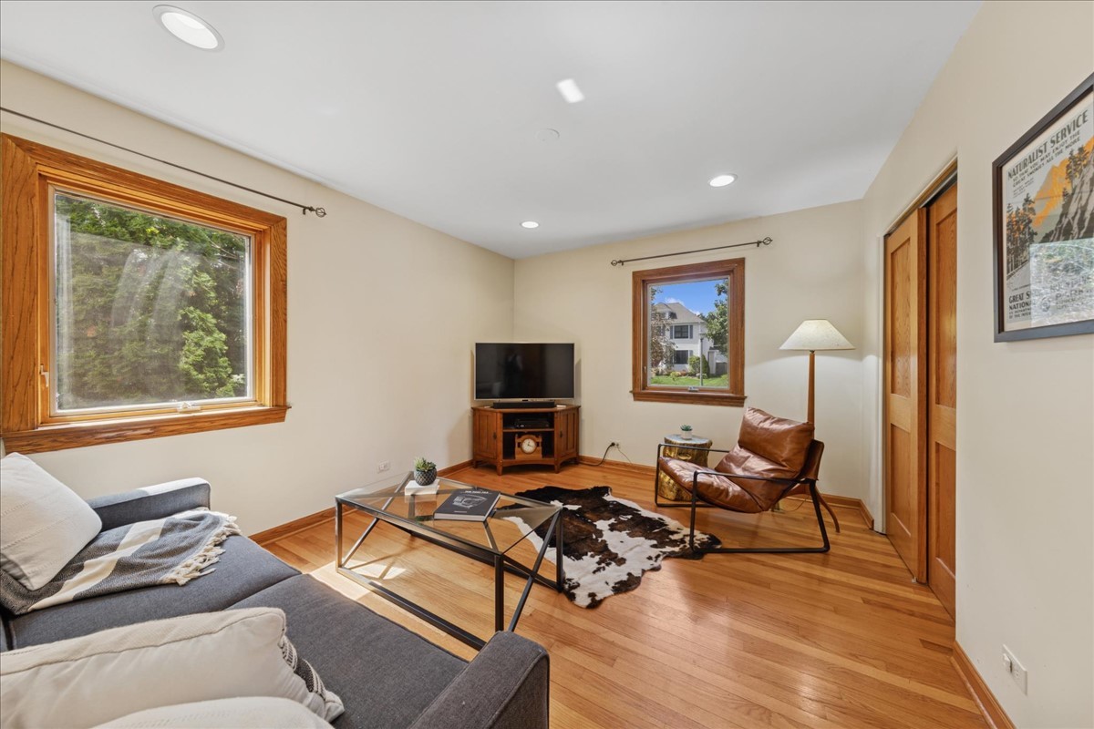 715 S Catherine Avenue, La Grange, IL 60525