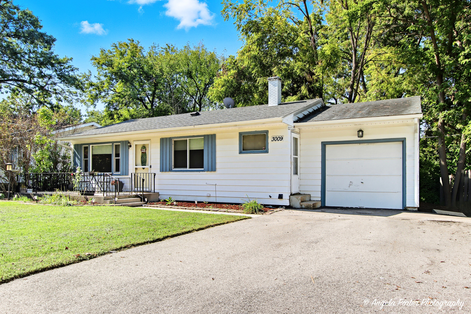 3009 Cherry Drive, Wonder Lake, IL 60097